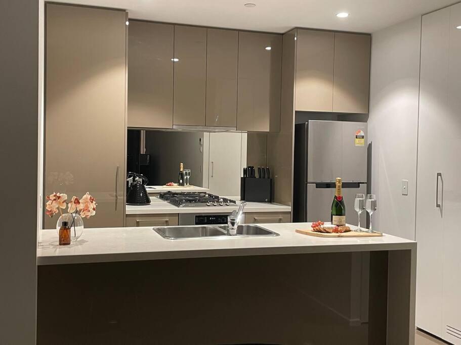 Lux 3 Bedroom Apartment In Southbank Мельбурн Экстерьер фото